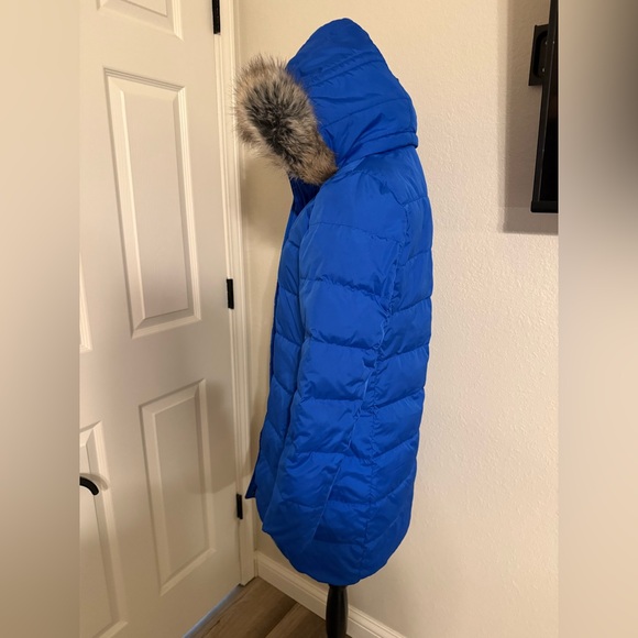 Lands' End Vibrant Blue Puffer Coat with Faux Fur Hood - Picture 2 of 8